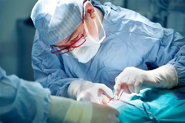 Top Qualities to Look for in a Surgeon Qualities to Look for in a Surgeon